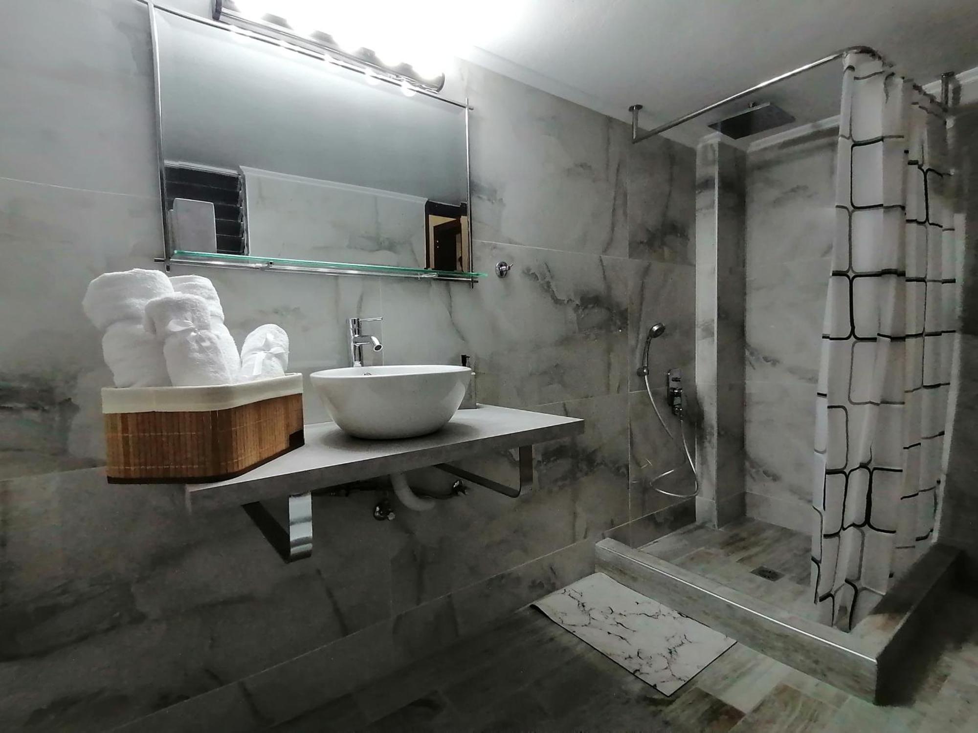 Anastasia'S Apartment Λαυριο Lávrion 外观 照片